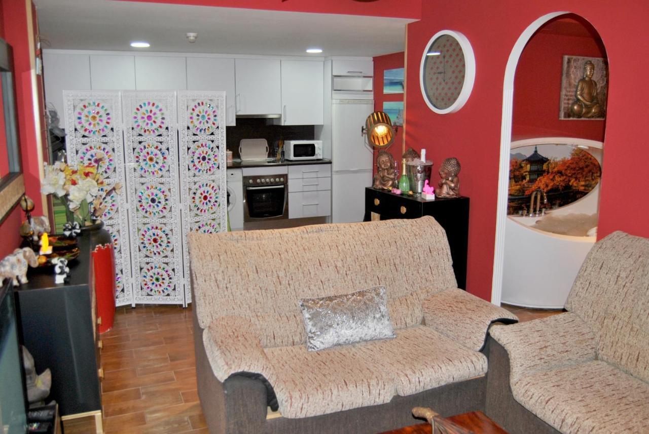 Apartamentos Deluxe Con Jacuzzi O Chimenea Love For Two Collado Mediano エクステリア 写真